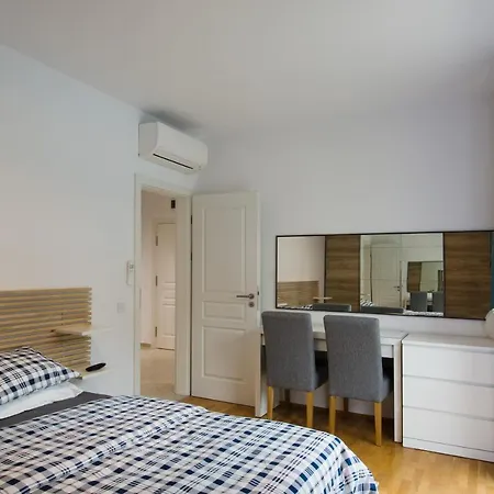 Διαμέρισμα молинезия Άγιος Κωνσταντίνος και Ελένη