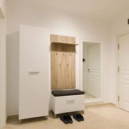 молинезия * Sankt Konstantin & Helena