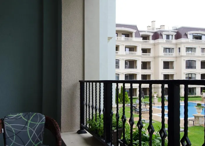 молинезия Apartamento Saints Constantine and Helena