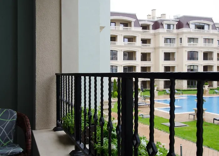 молинезия Apartamento Saints Constantine and Helena